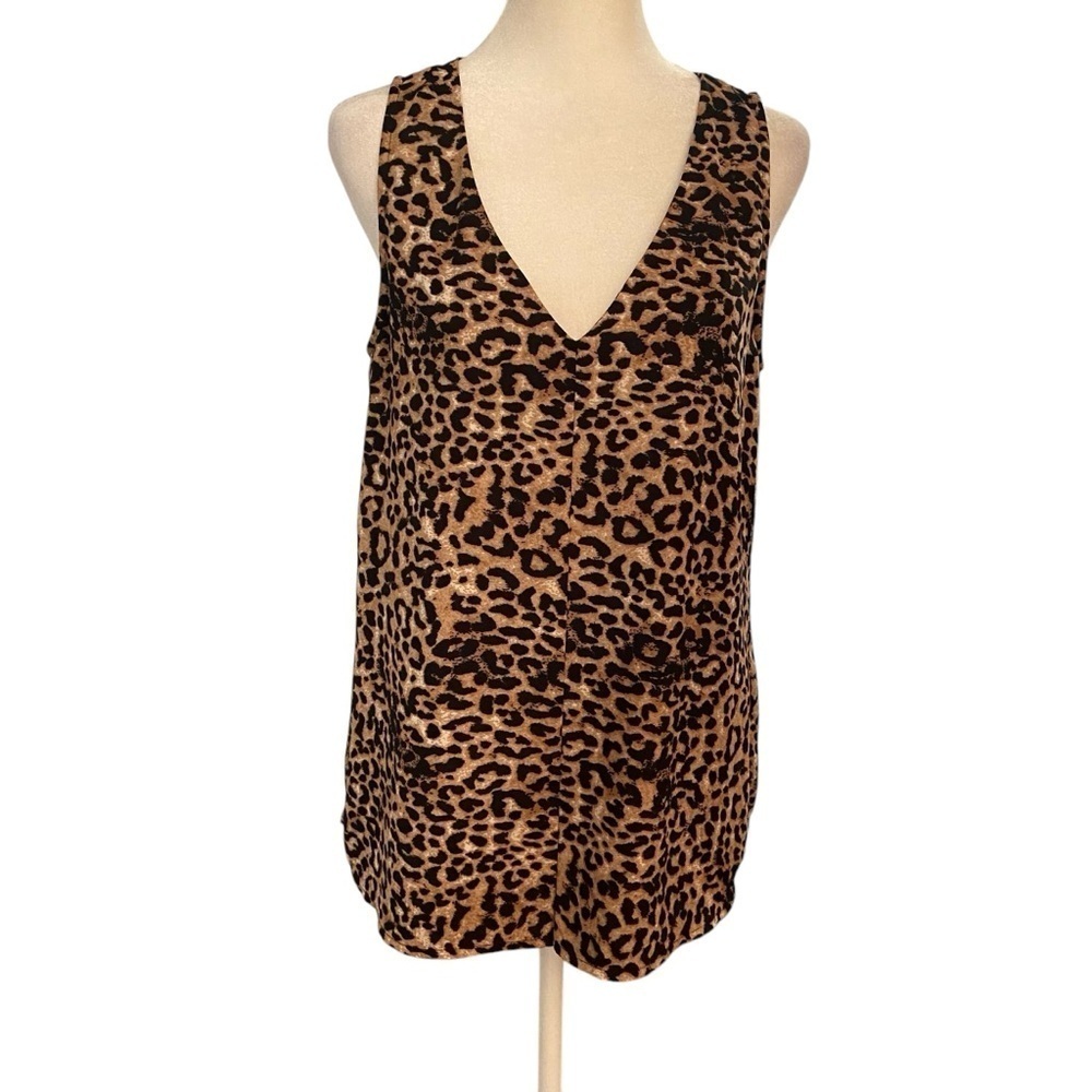 Daniel Rainn Women’s Leopard Print Sleeveless Top Blouse Size M Front Pleat Airy